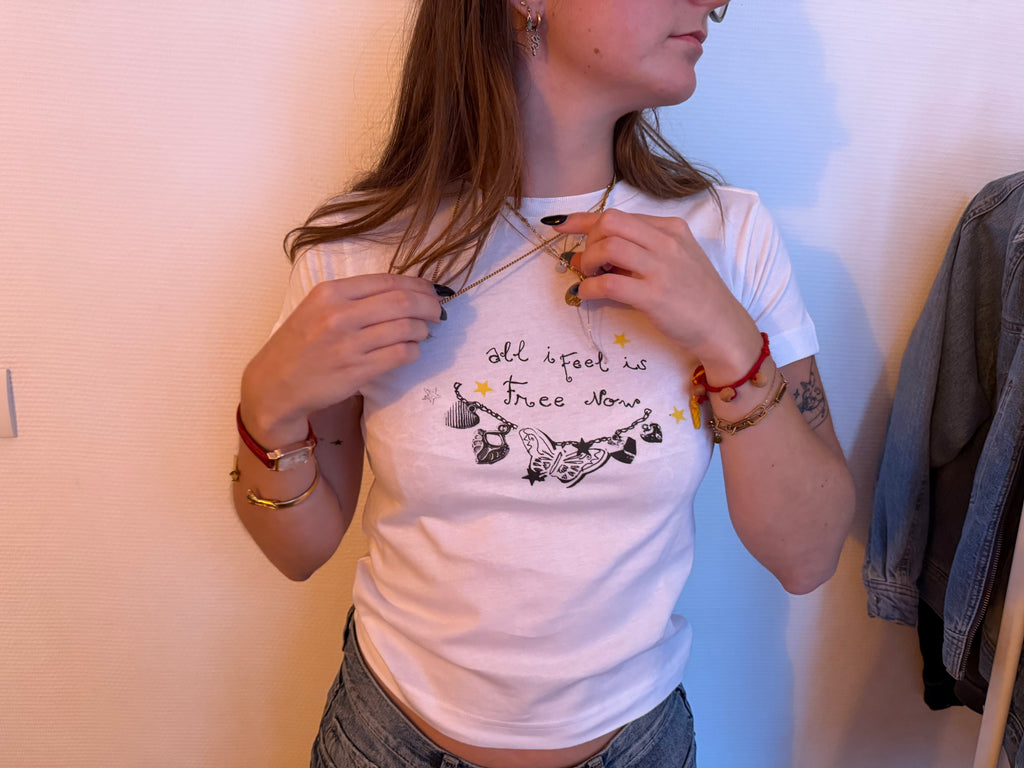 shirt - free now - gracie abrams