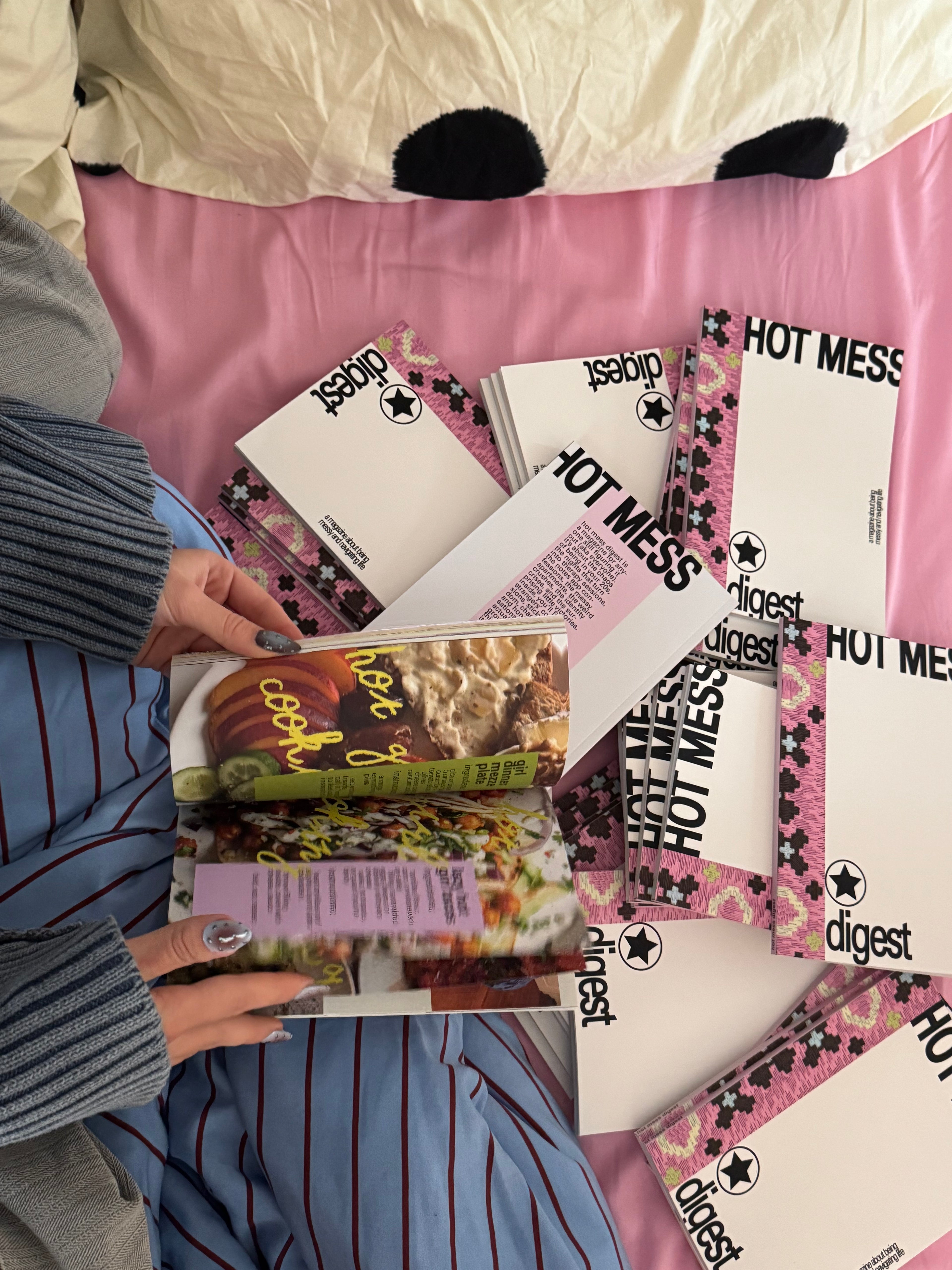 HOT MESS - The magazine